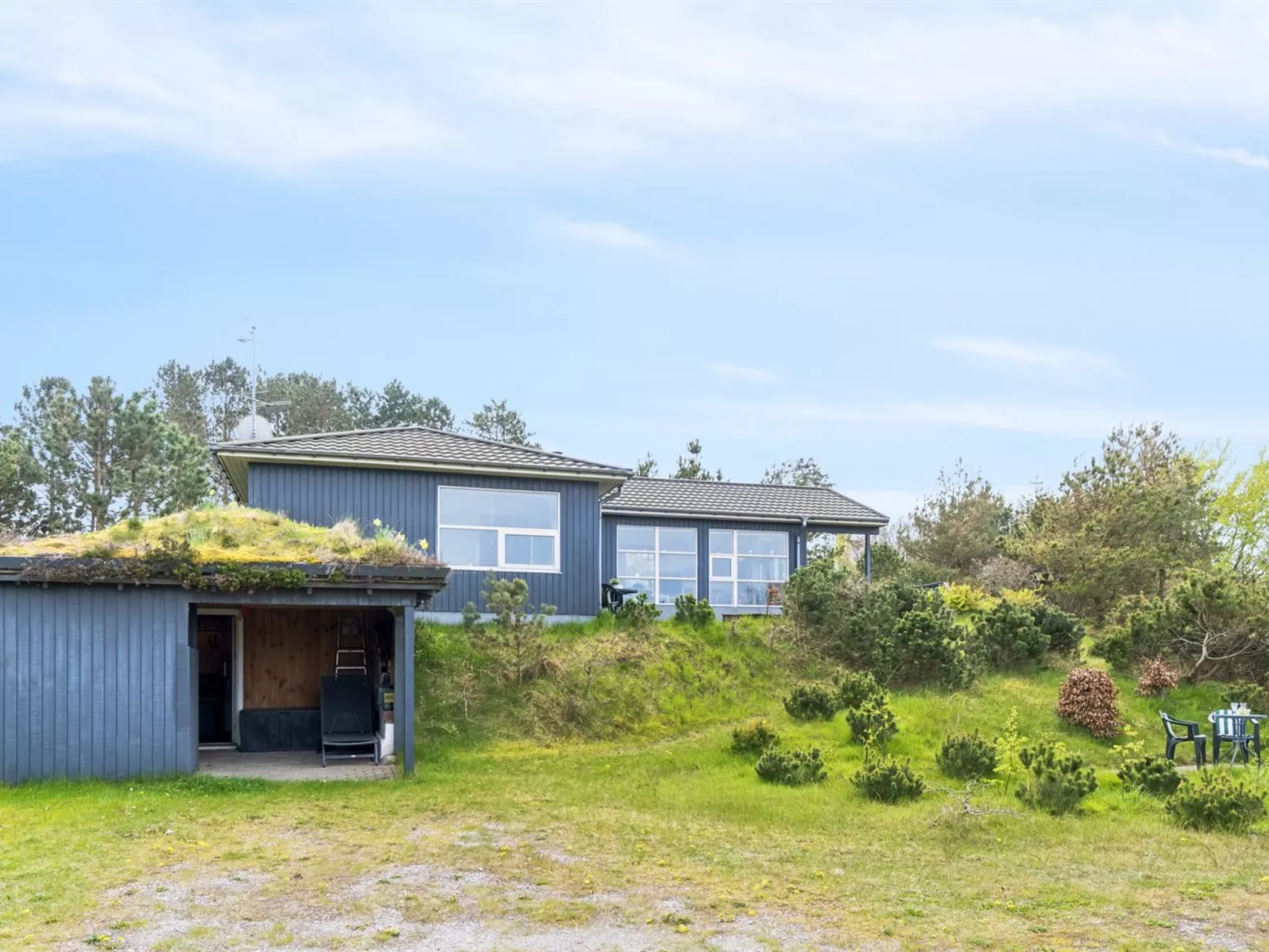 "Farah" - 275m from the sea-Outside
