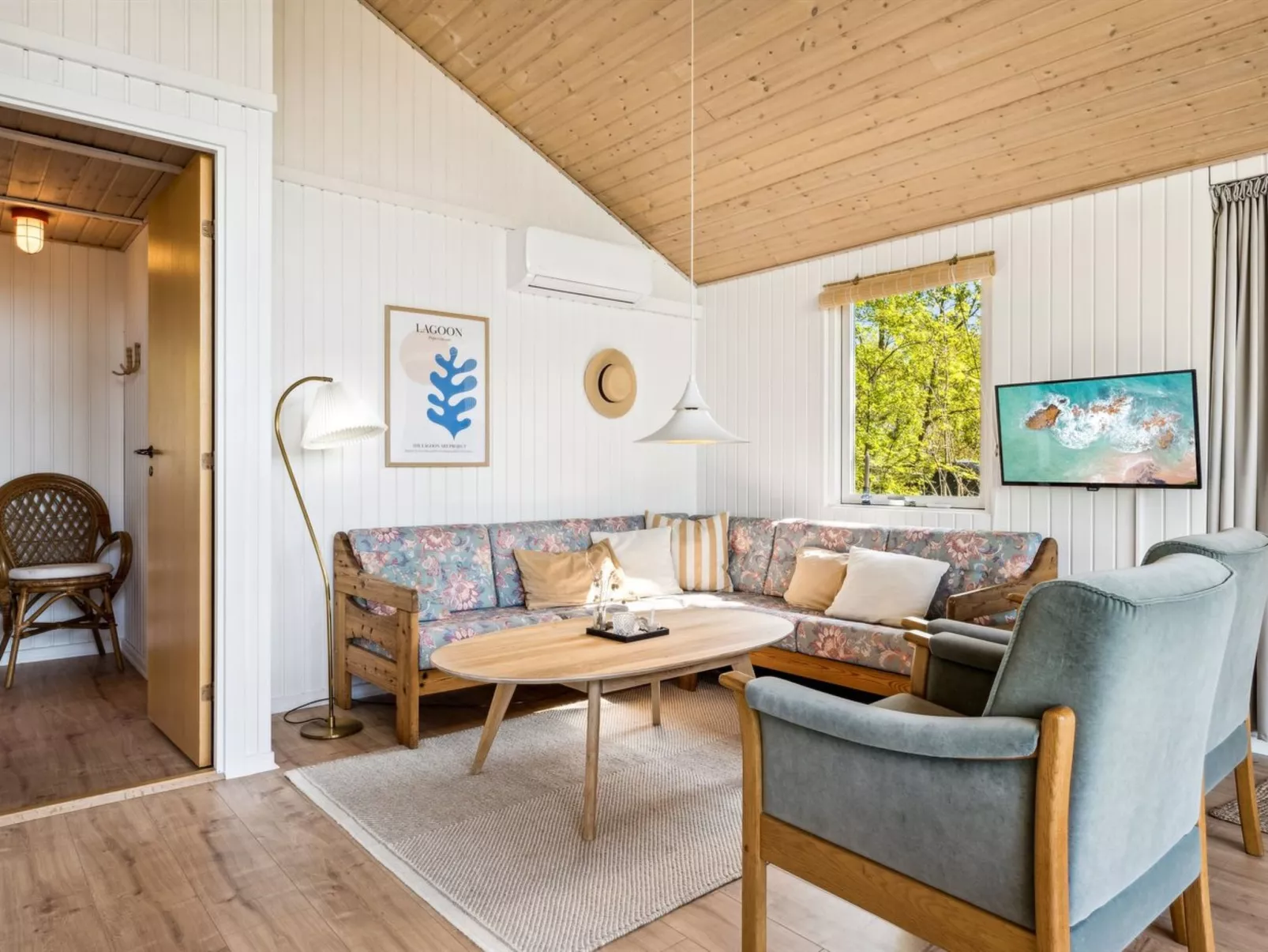 "Anne" - 150m from the sea-Inside