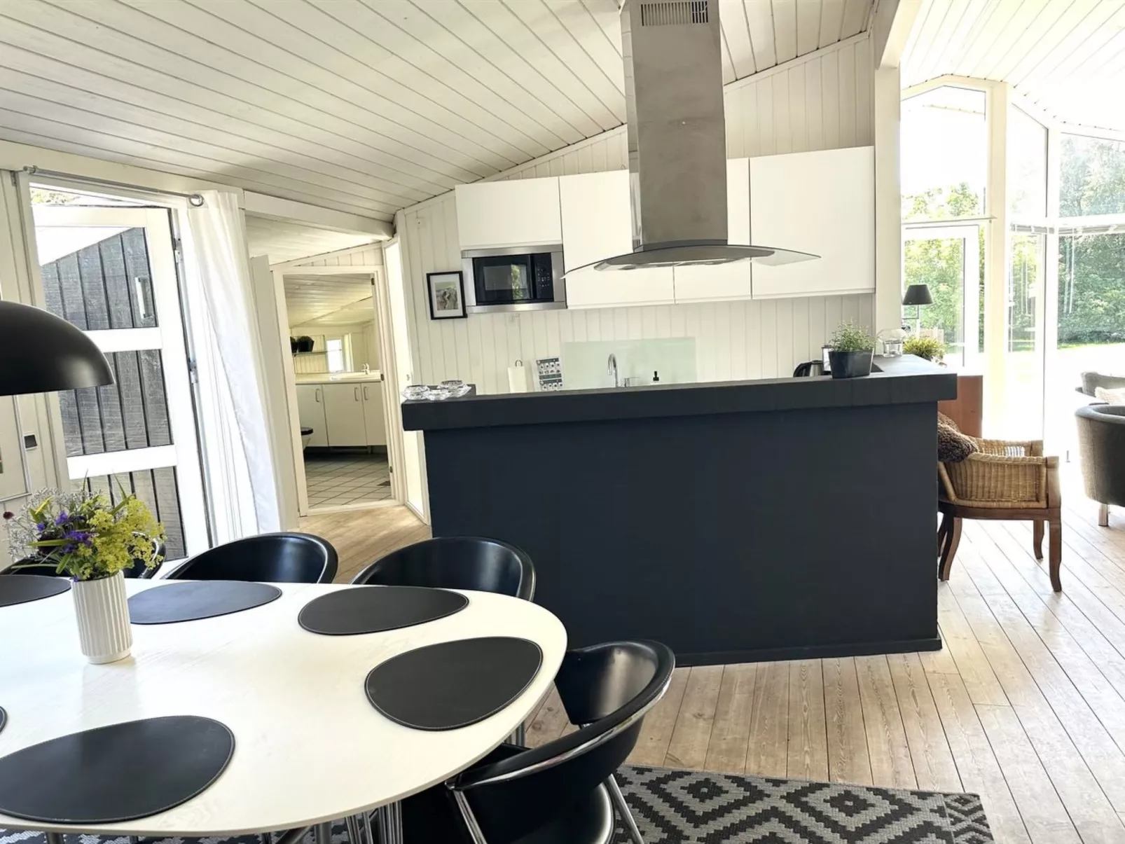 "Halwarth" - 250m from the sea-Inside