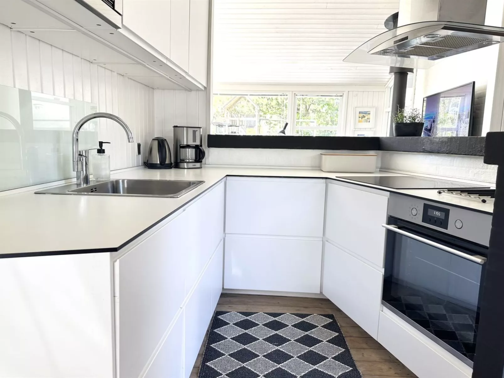 "Halwarth" - 250m from the sea-Inside