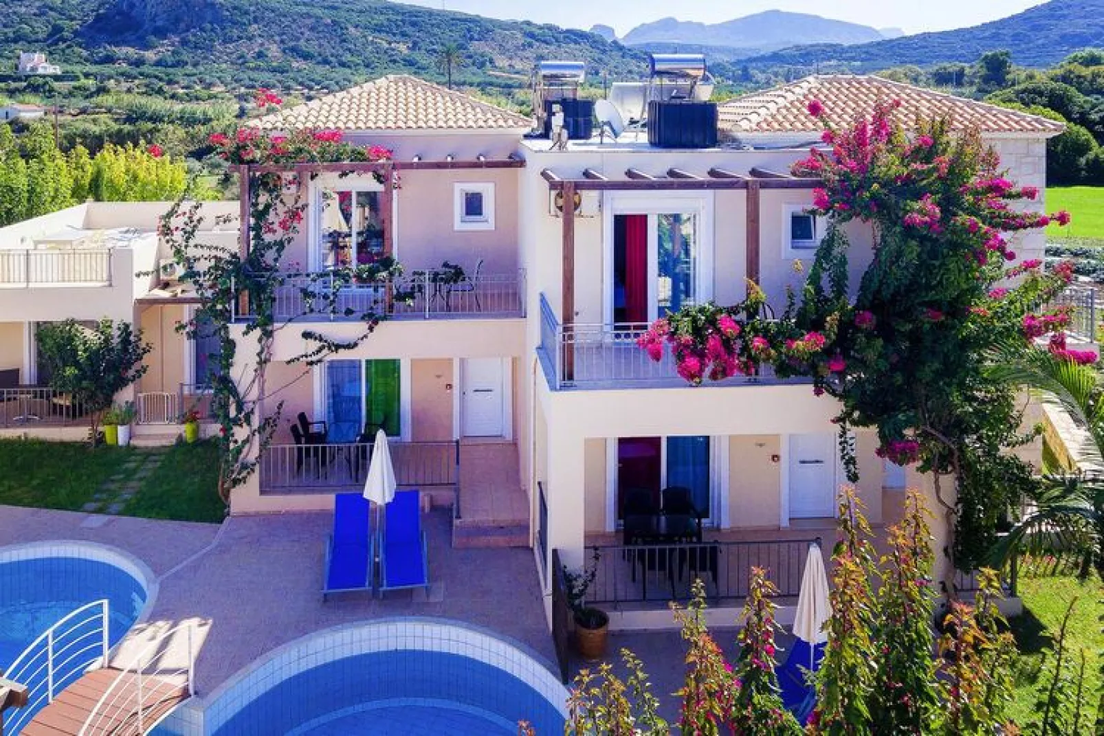 Villas Azure Beach Nopigia 3-bedroom-villa - 100 sqm with private pool-Außenbereich Sommer