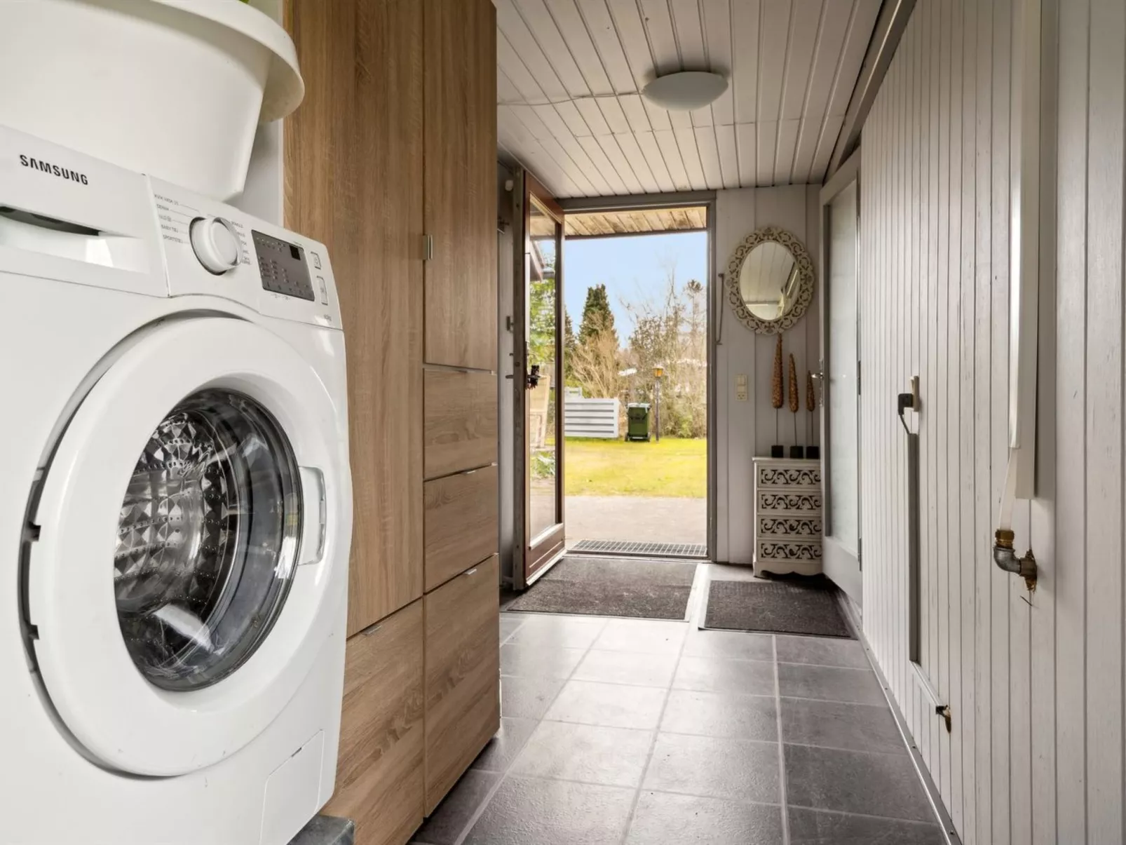 "Signe" - 5.5km from the sea-Drinnen