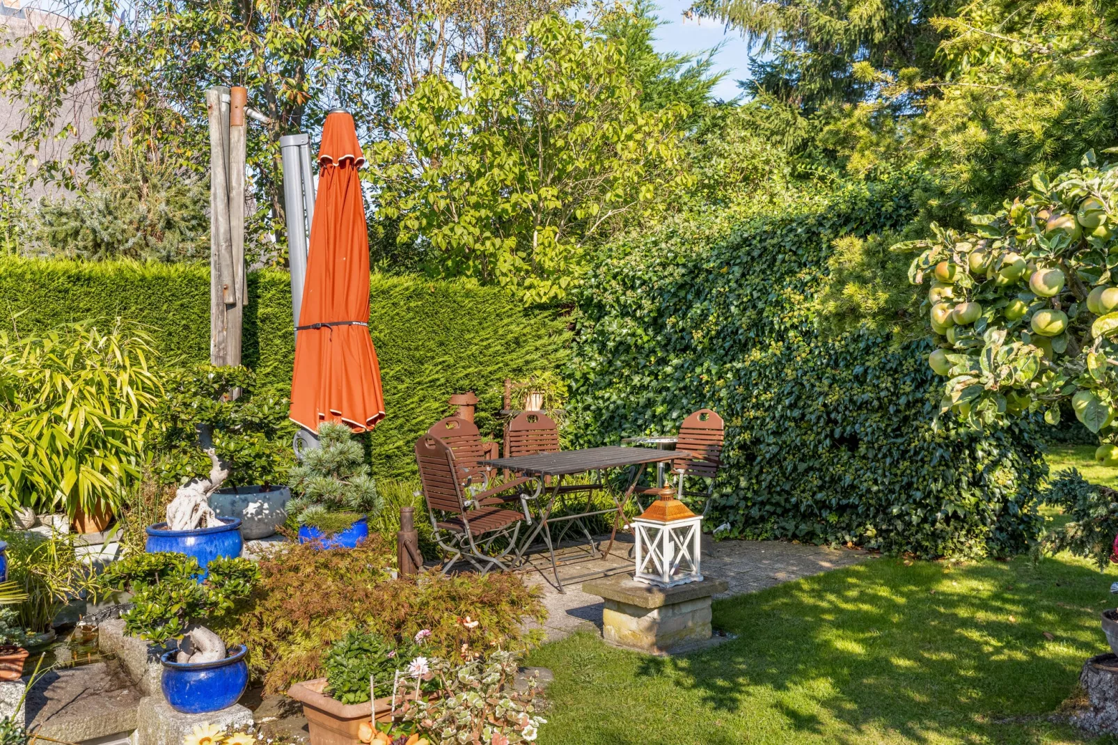 Strandnahe Ferienwohnung Betty mit großem Garten-Gärten Sommer