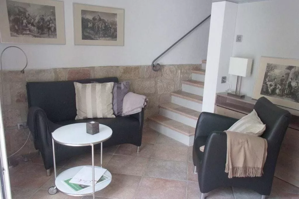 96751-Living room