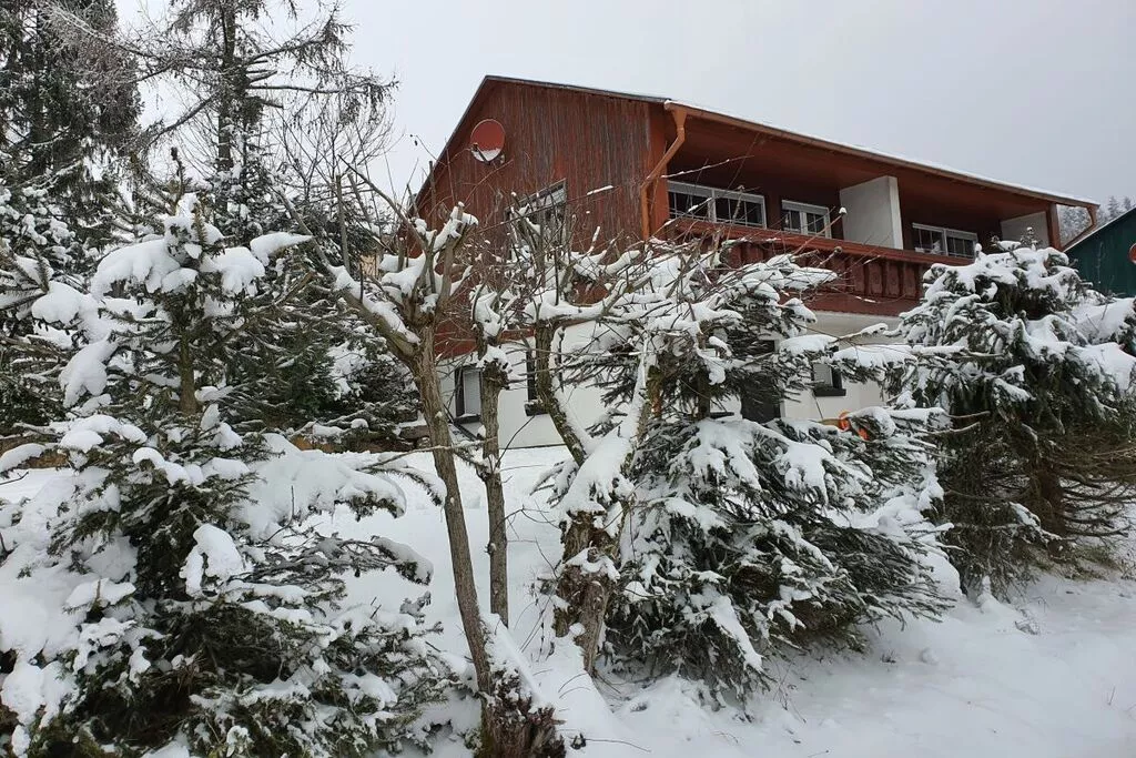 300152-Exterior winter