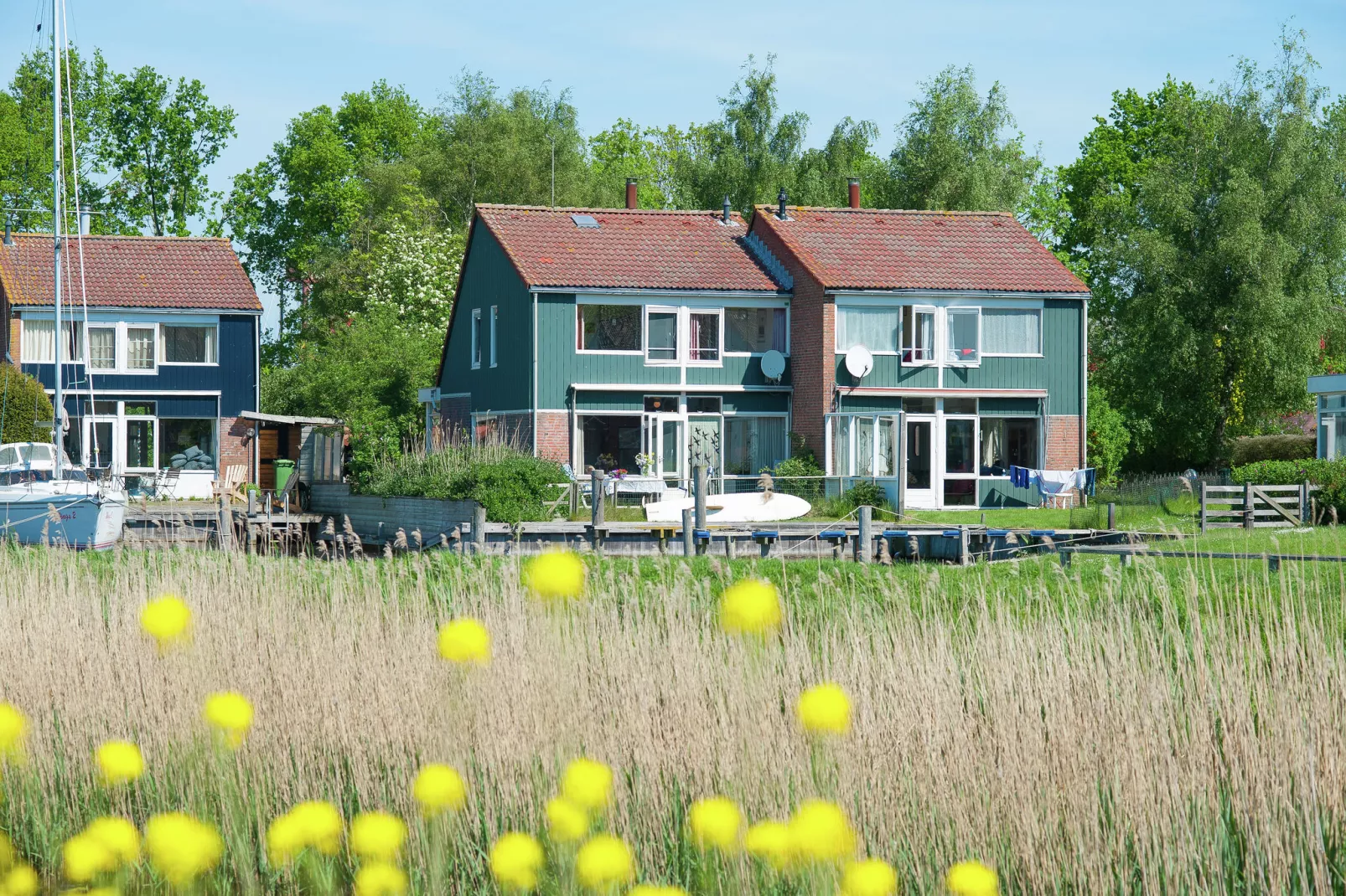 De Waske-Exterior summer