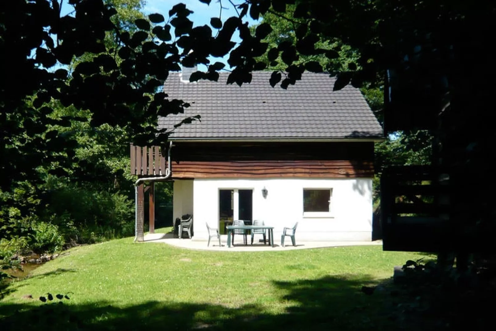 La Petite Cascade-Außenbereich Sommer