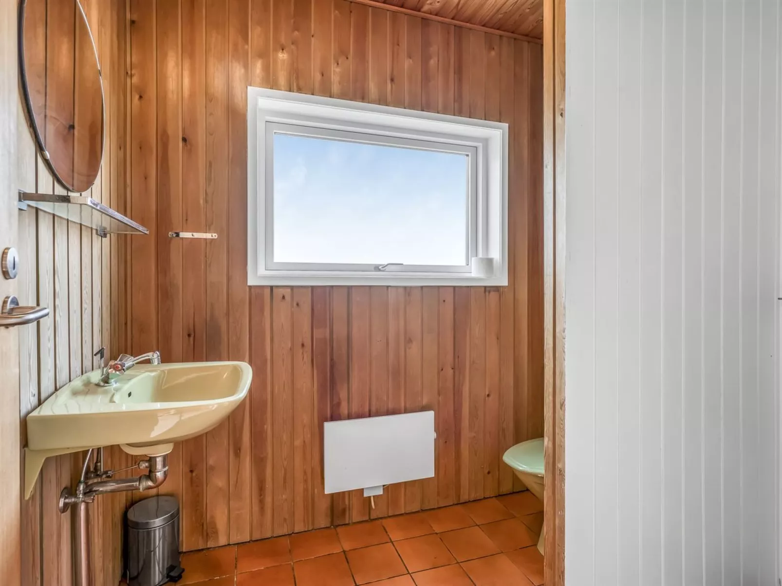 "Thrineke" - 200m from the sea-Inside
