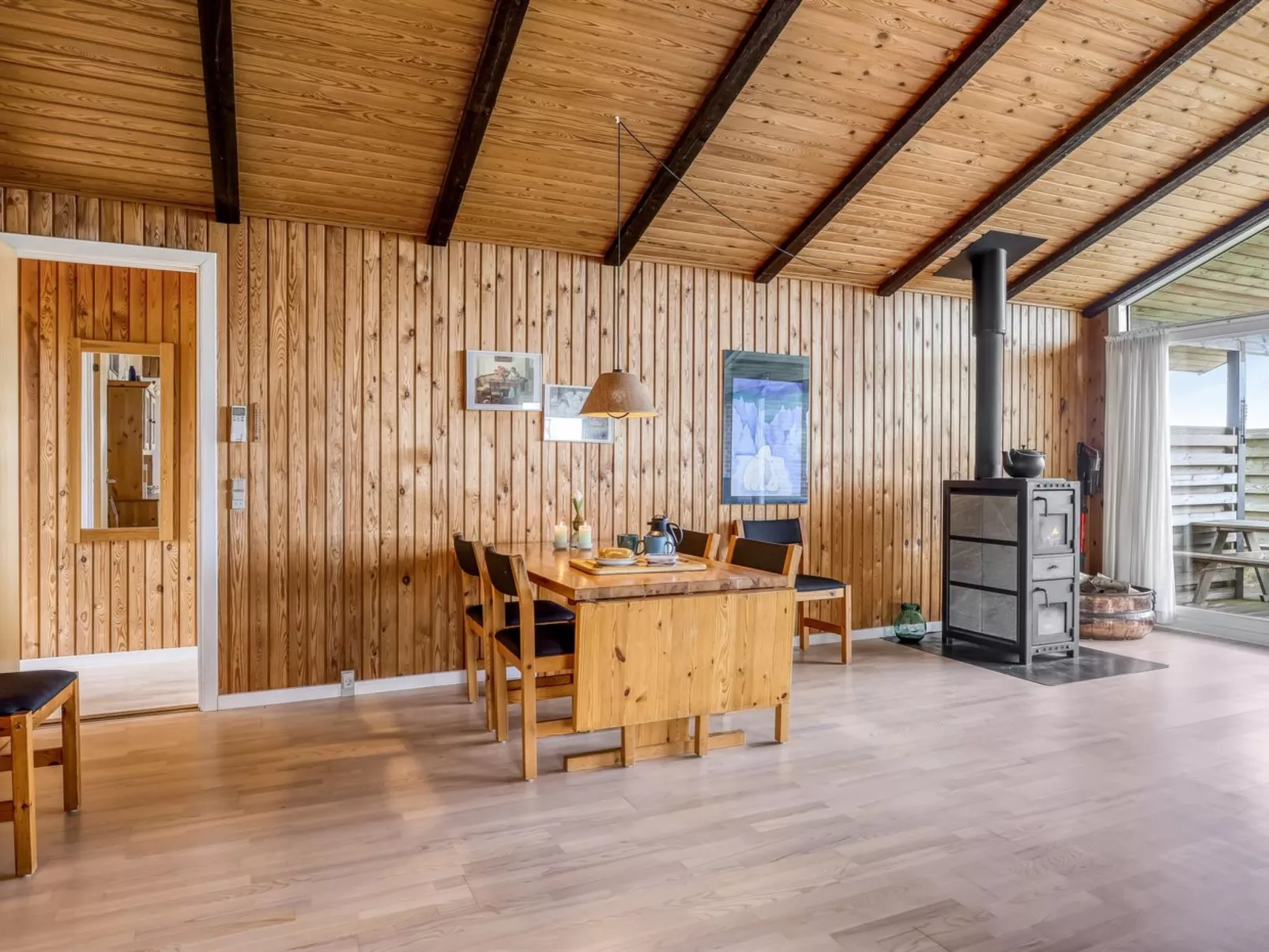 "Thrineke" - 200m from the sea-Inside