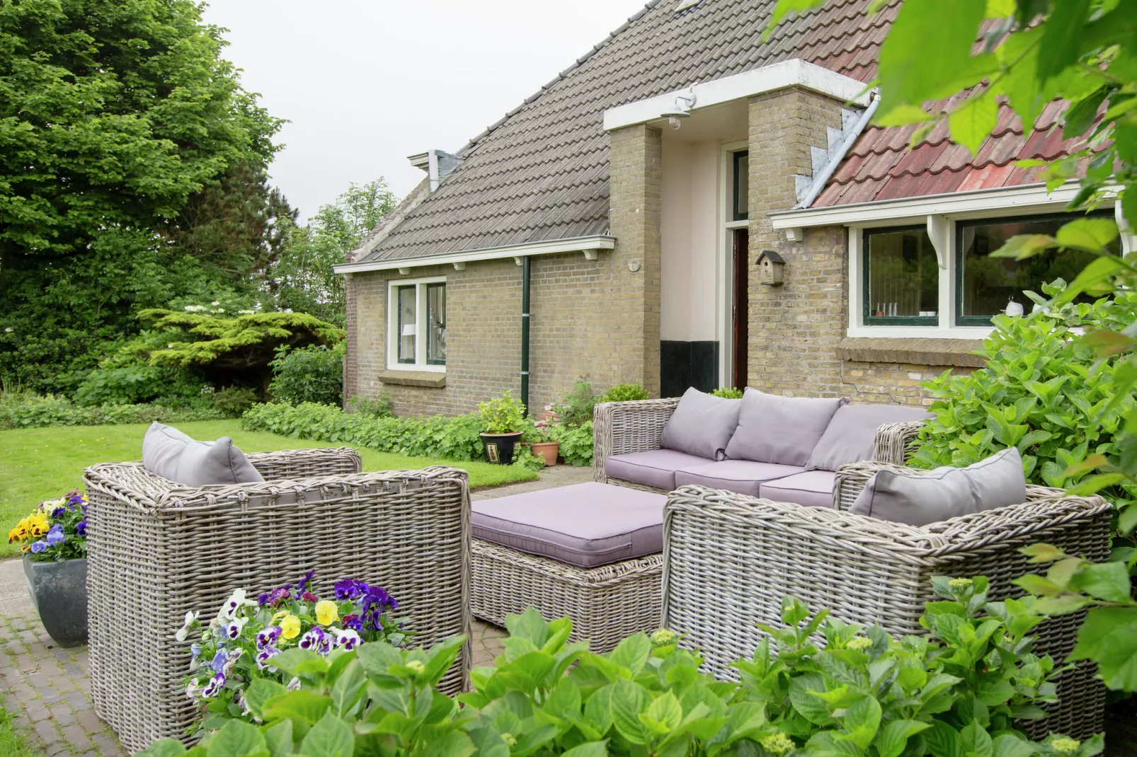 De Goudsbloem-Gardens summer