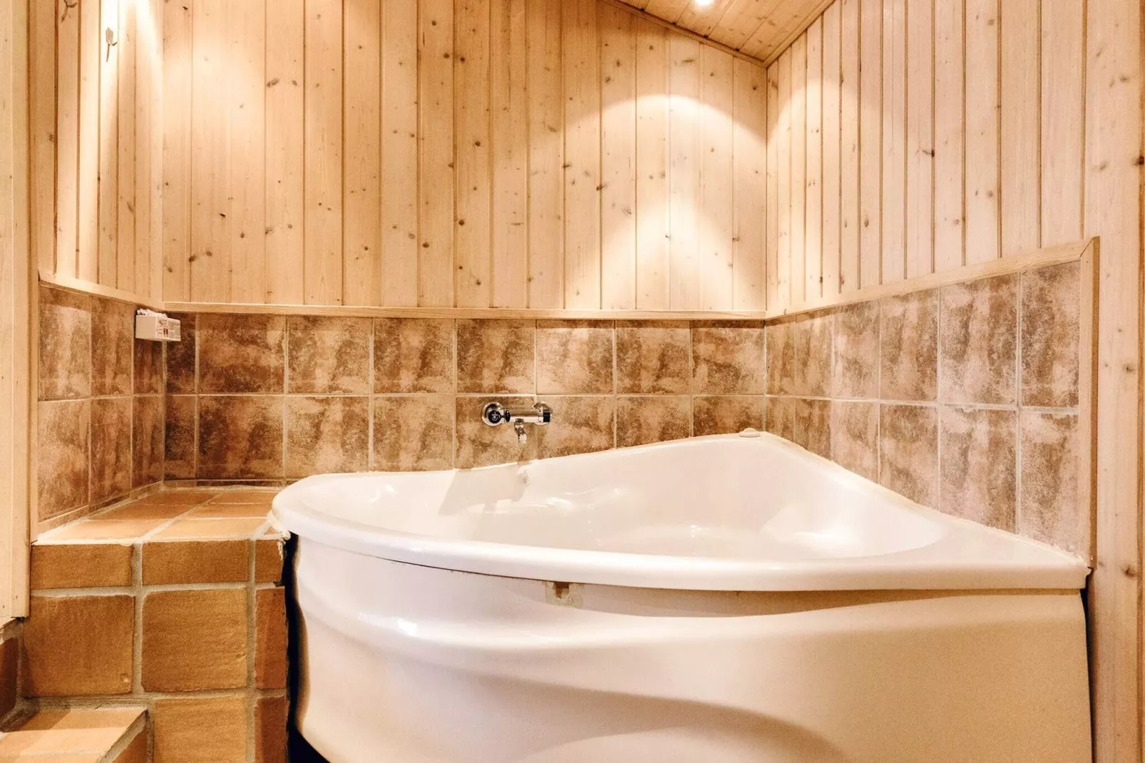 6 Personen Ferienhaus in Hadsund-By Traum-Wellnessbereich