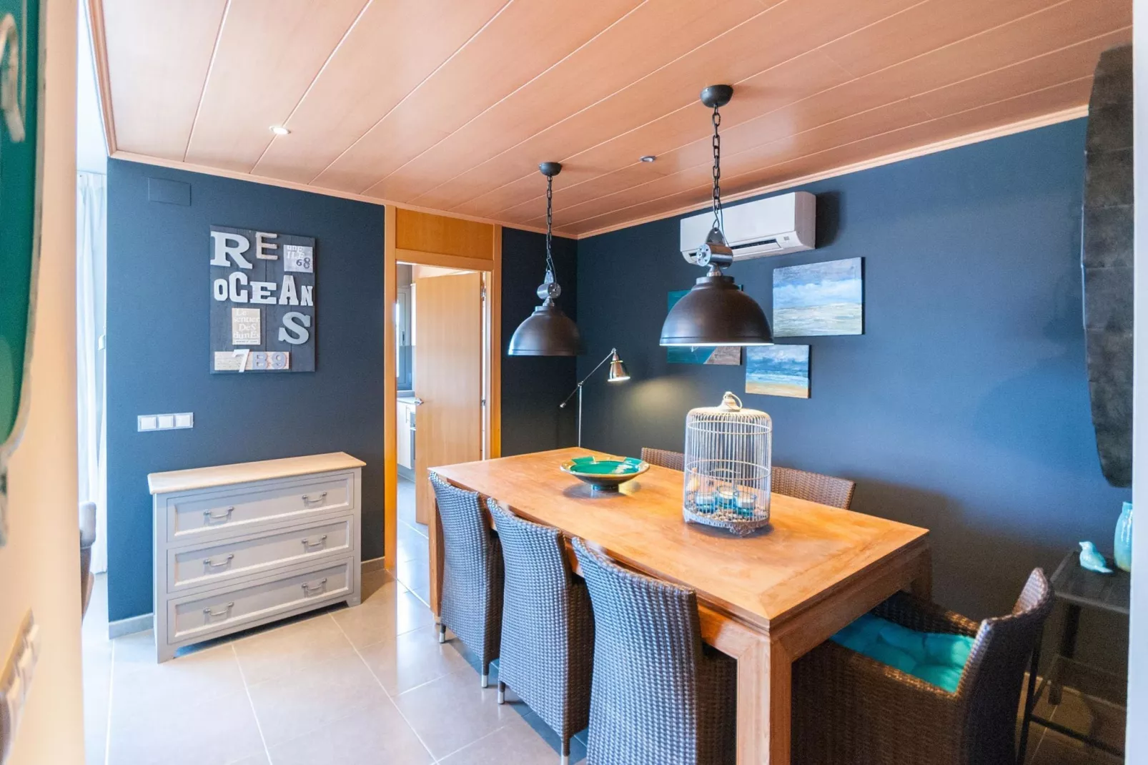 Bon Relax Flat-Dining room