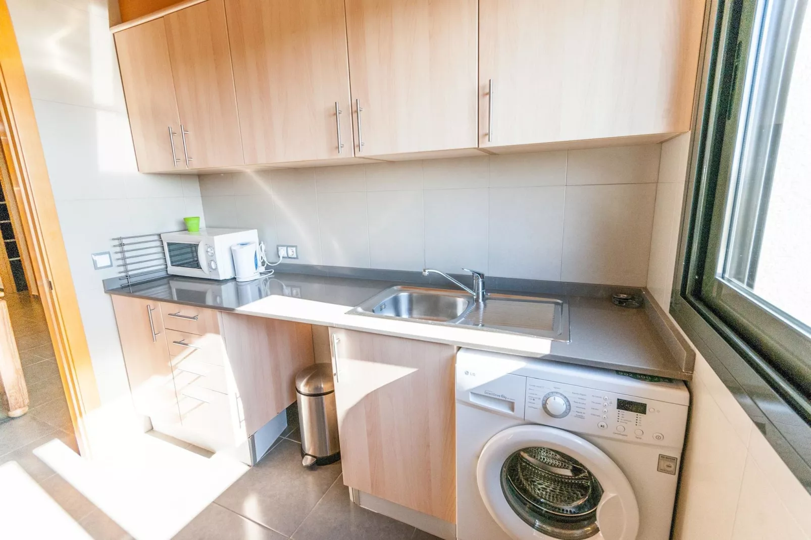 Bon Relax Flat-Kitchen