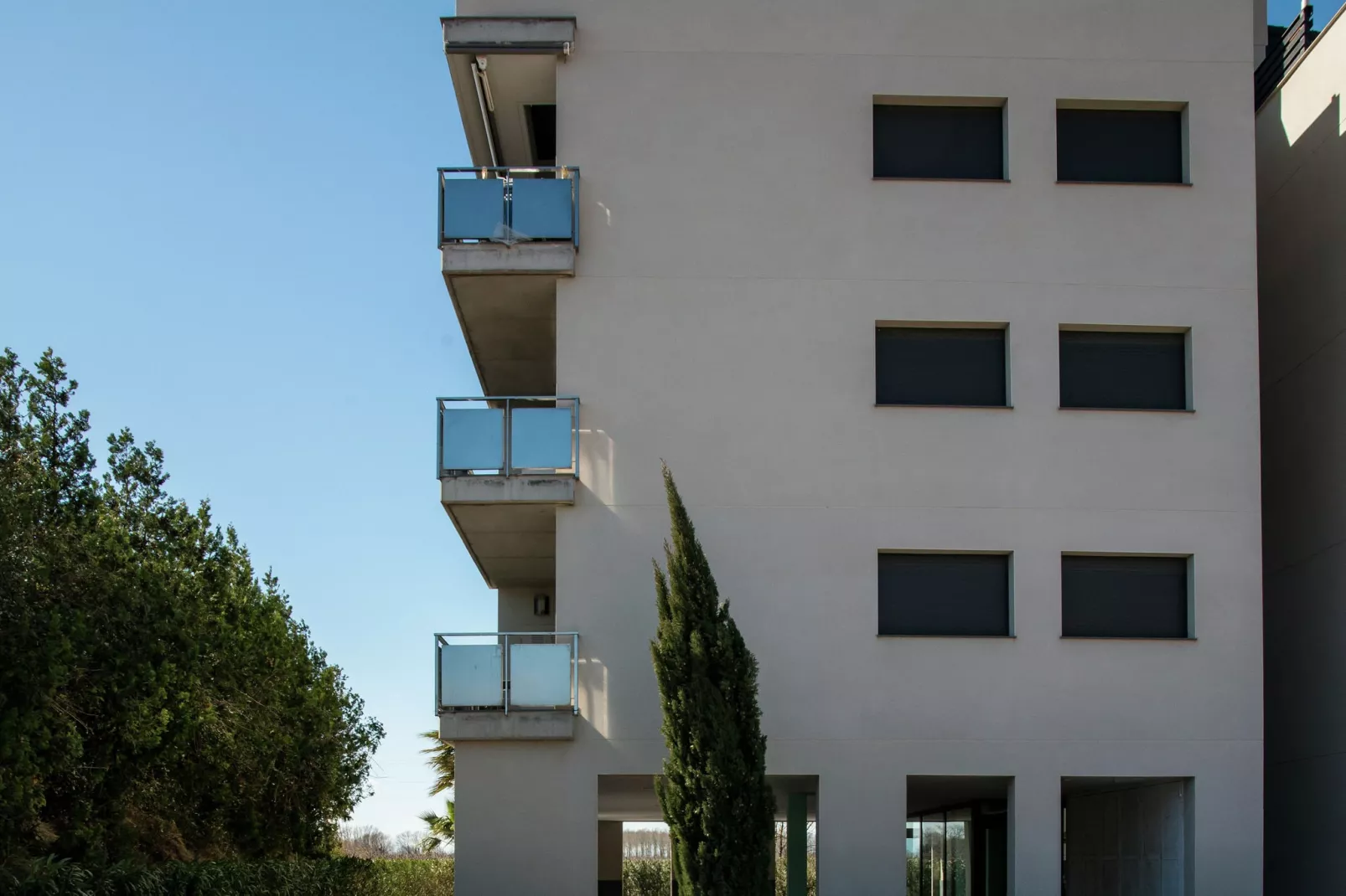 Bon Relax Flat-Exterior summer