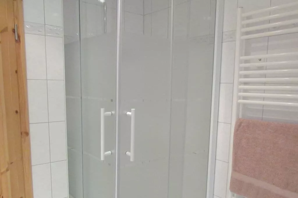 180603-Bathroom