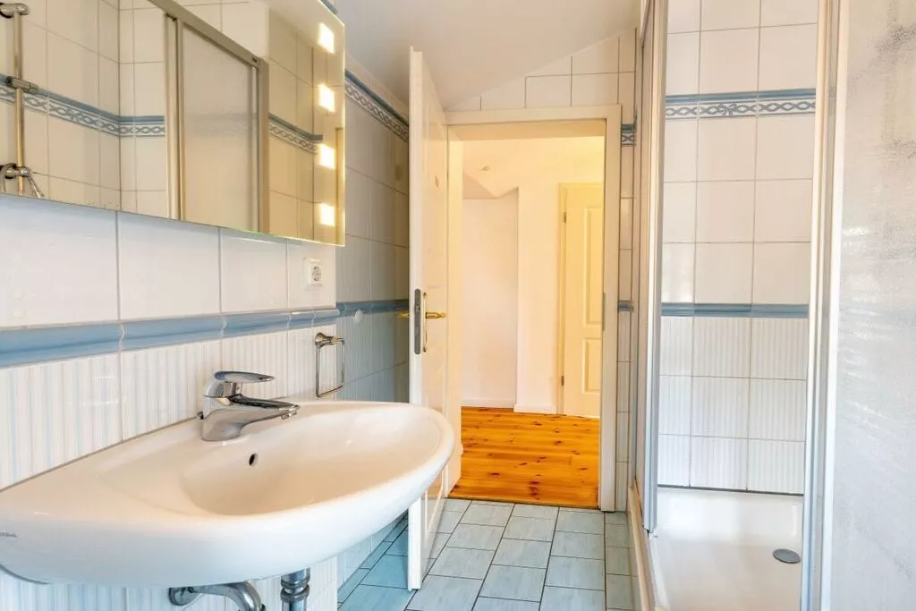 269747-Bathroom