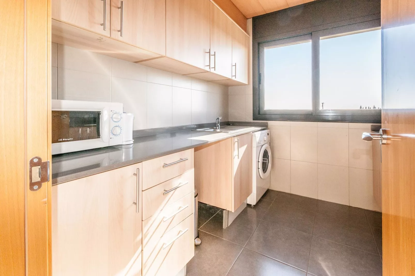 Bon Relax Flat-Kitchen