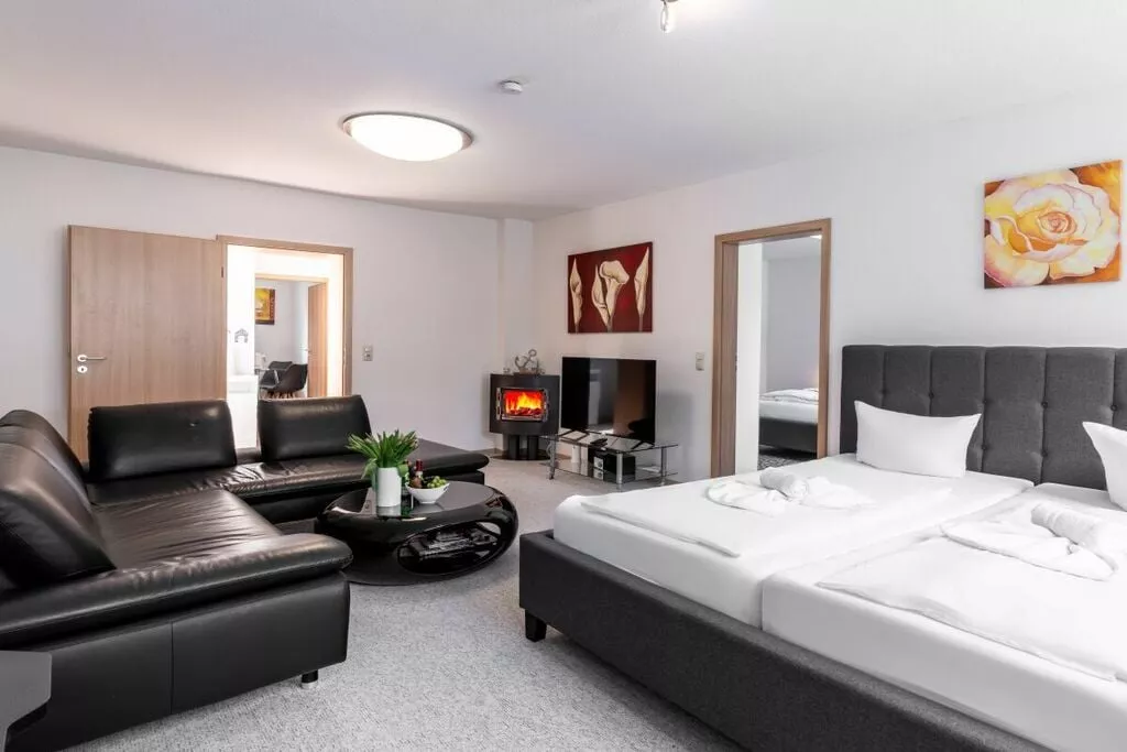 348536-Bedroom