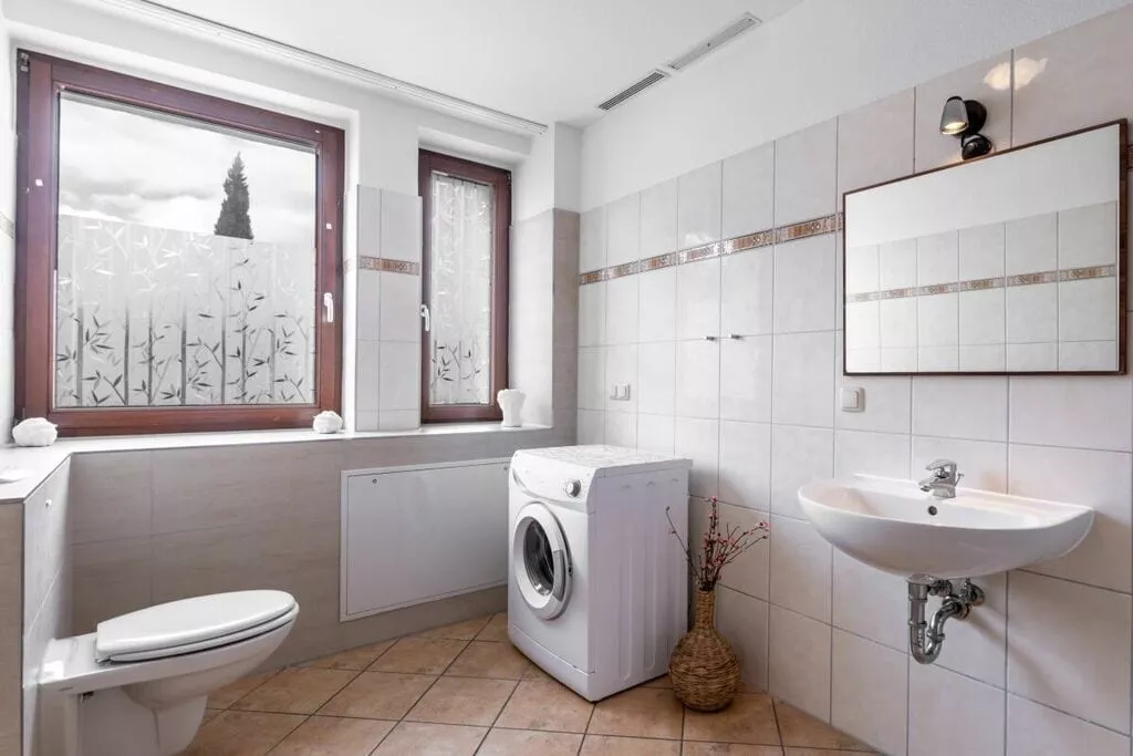 348536-Bathroom