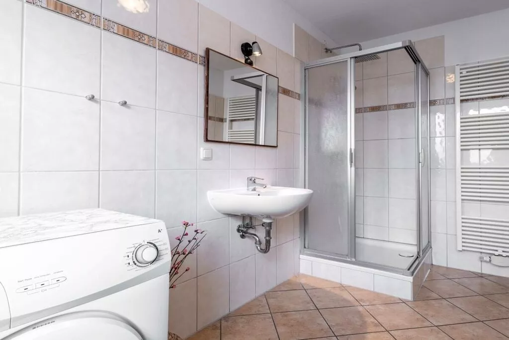 348536-Bathroom
