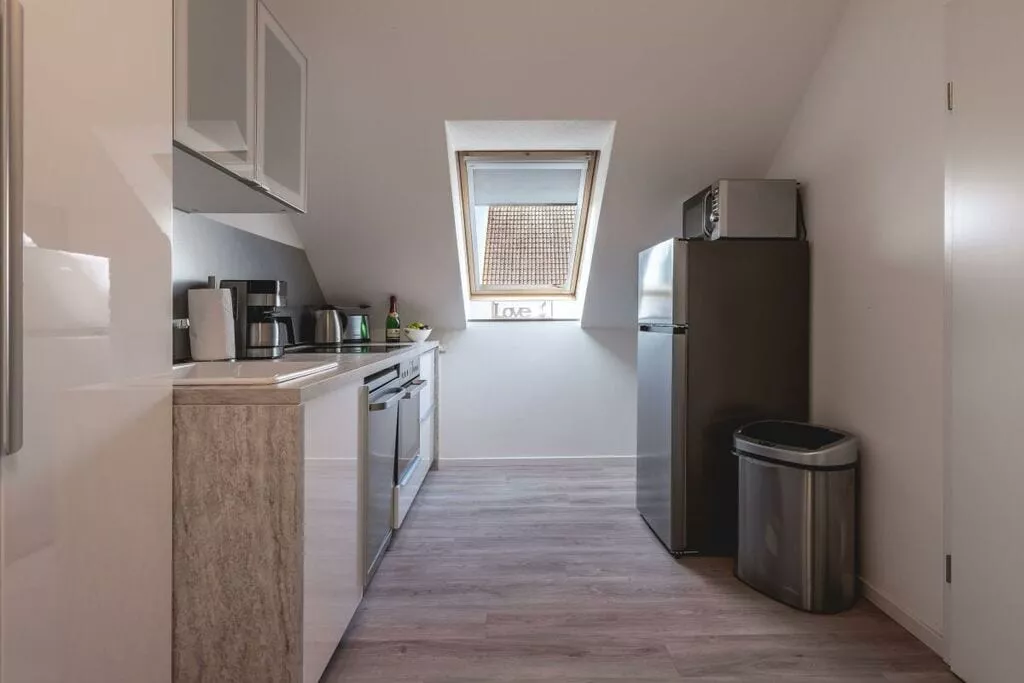 404299-Kitchen