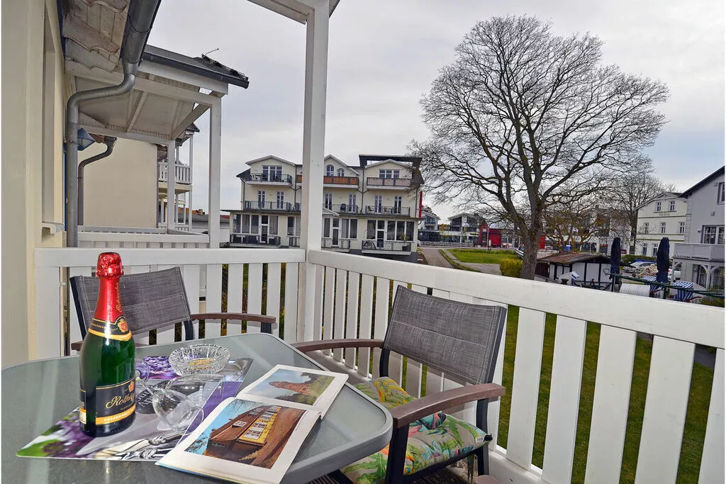 388975-Terrace balcony