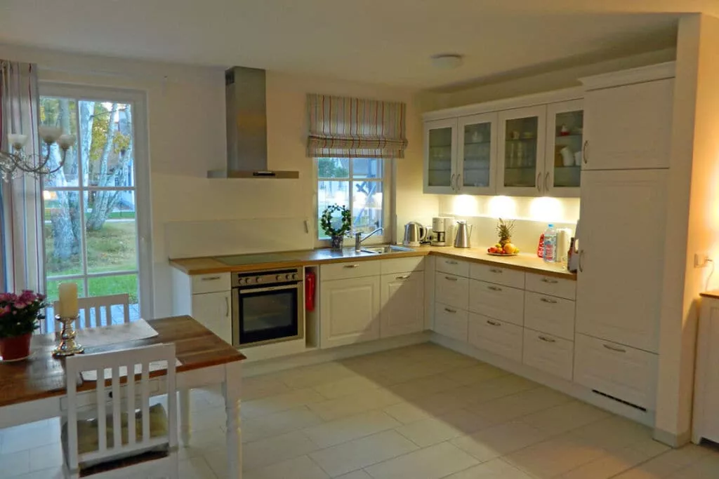 163598-Kitchen