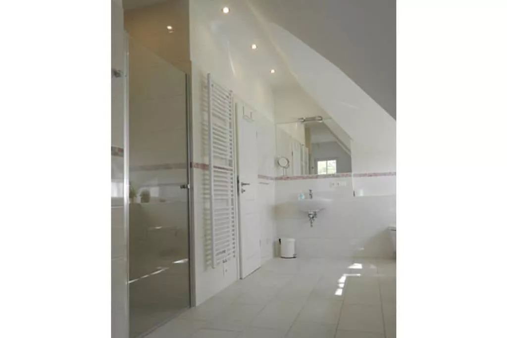 163598-Bathroom