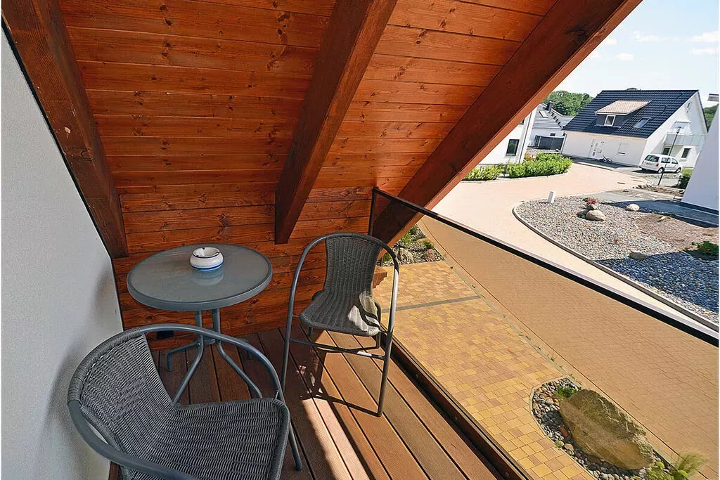 352789-Terrace balcony