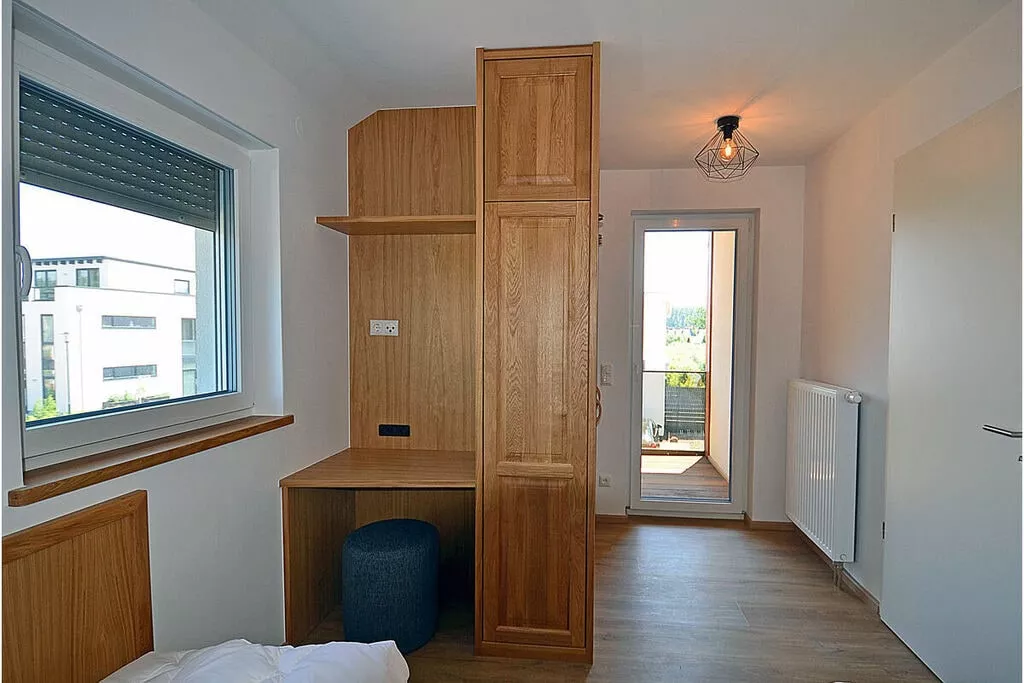 352789-Bedroom