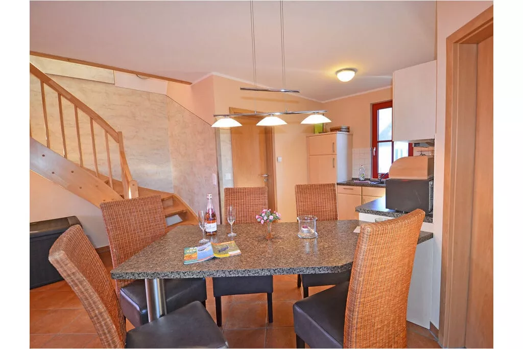 165020-Dining room