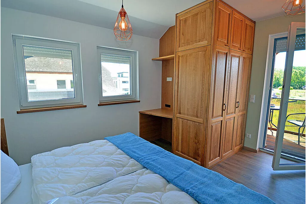 302396-Bedroom