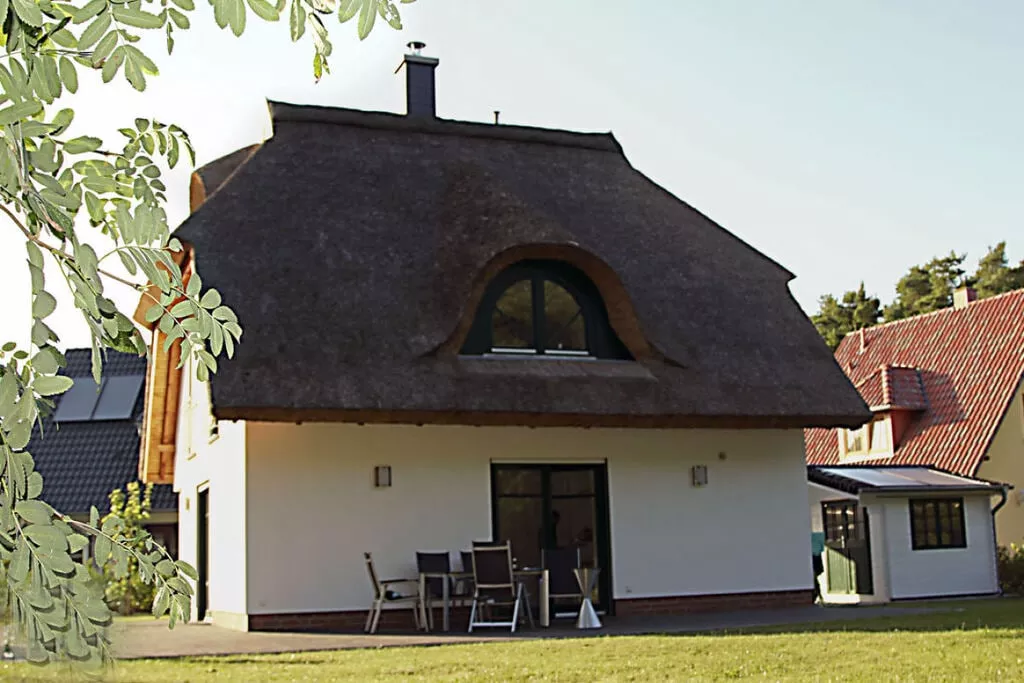 189979-Exterior summer