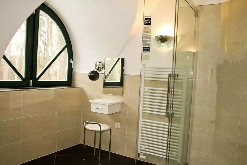 189979-Bathroom