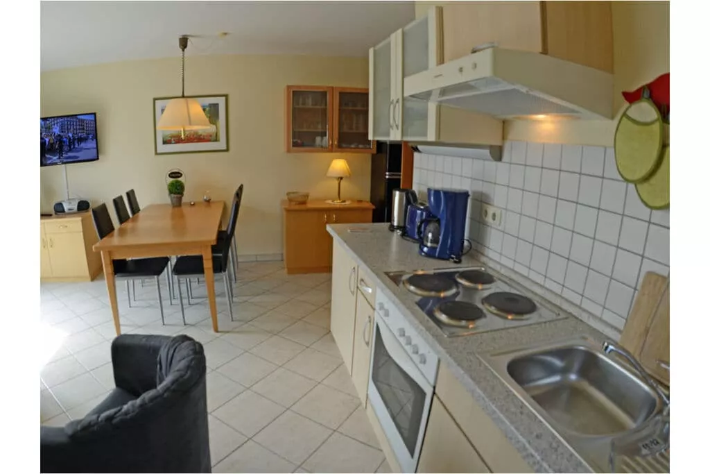 242053-Kitchen