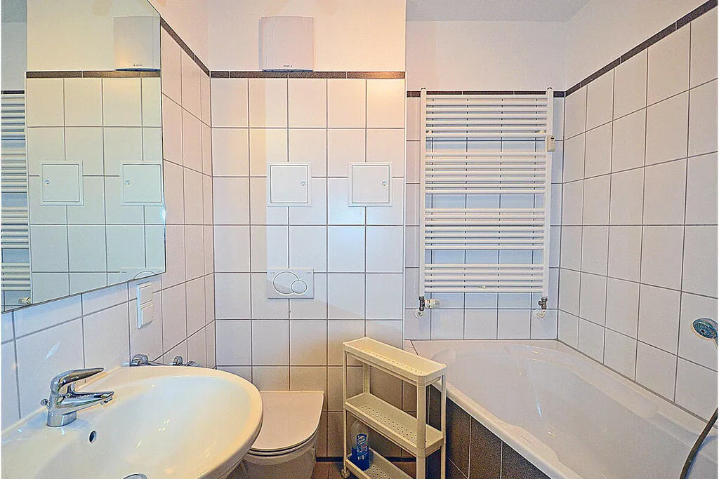 354708-Bathroom