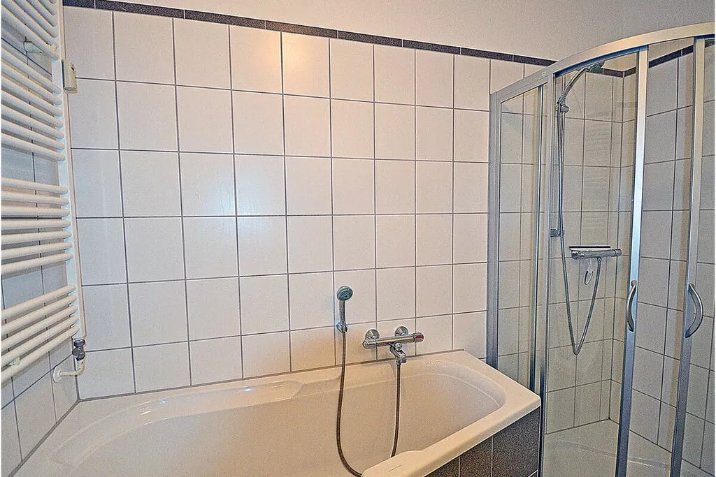 354708-Bathroom