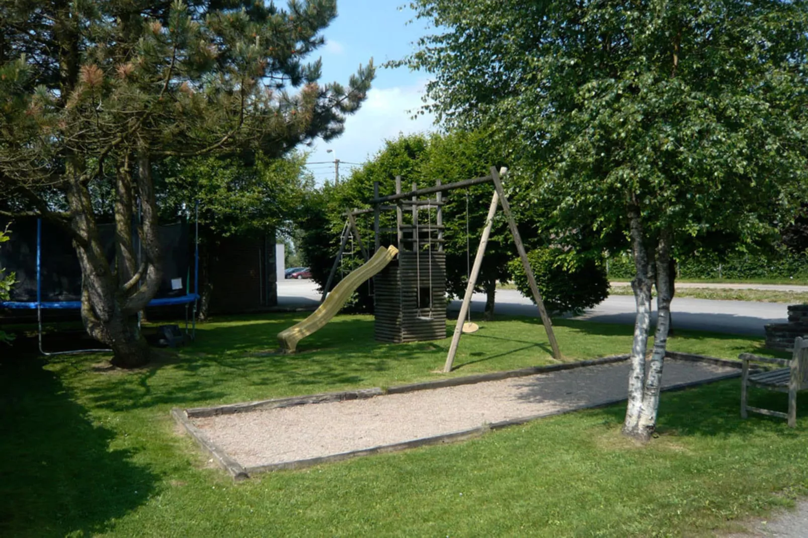 La Clé des Fagnes-Gardens summer