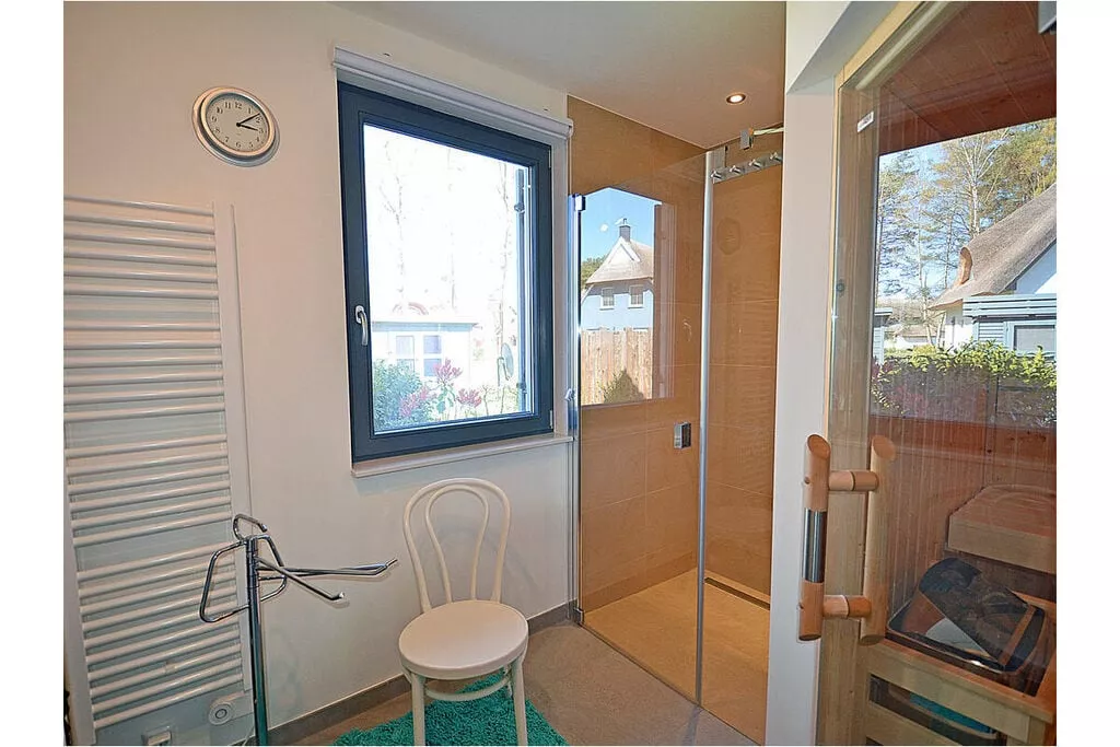 295546-Bathroom