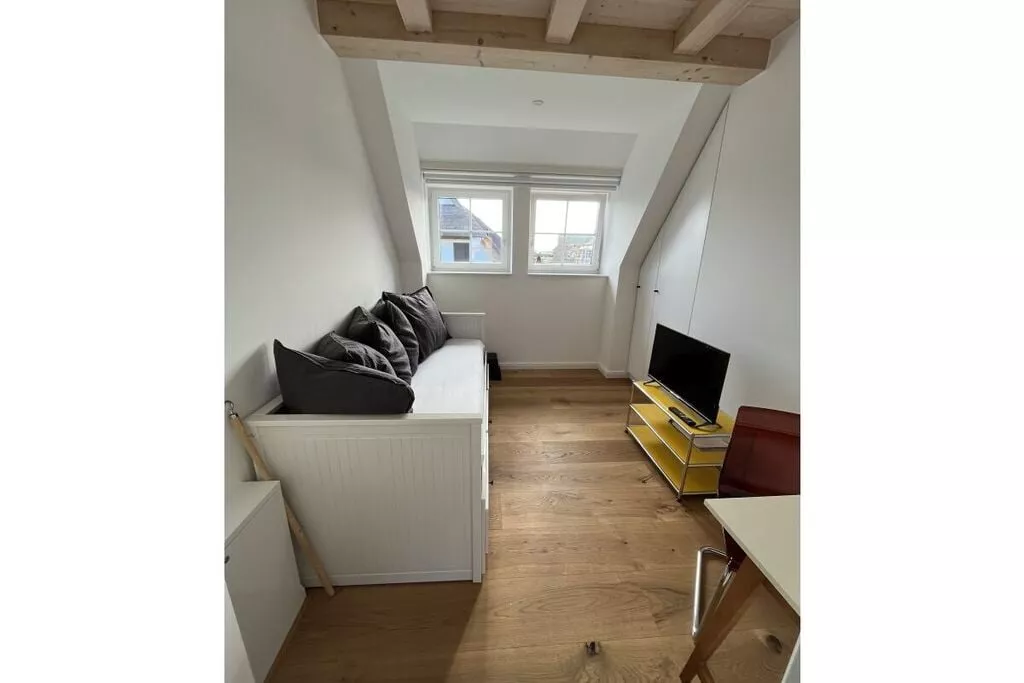 457835-Nicht getaggt