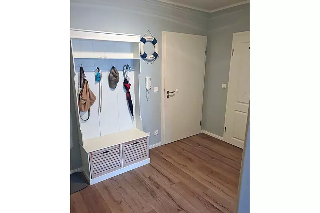 433909-Bathroom