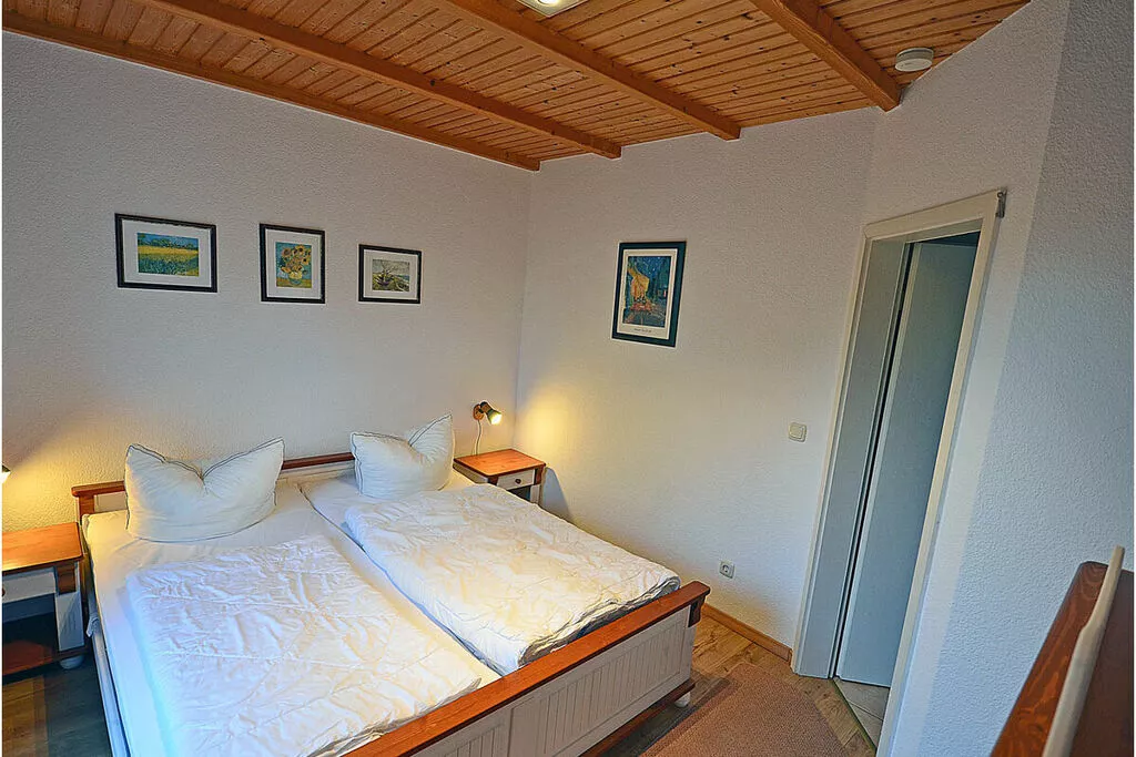 167658-Bedroom