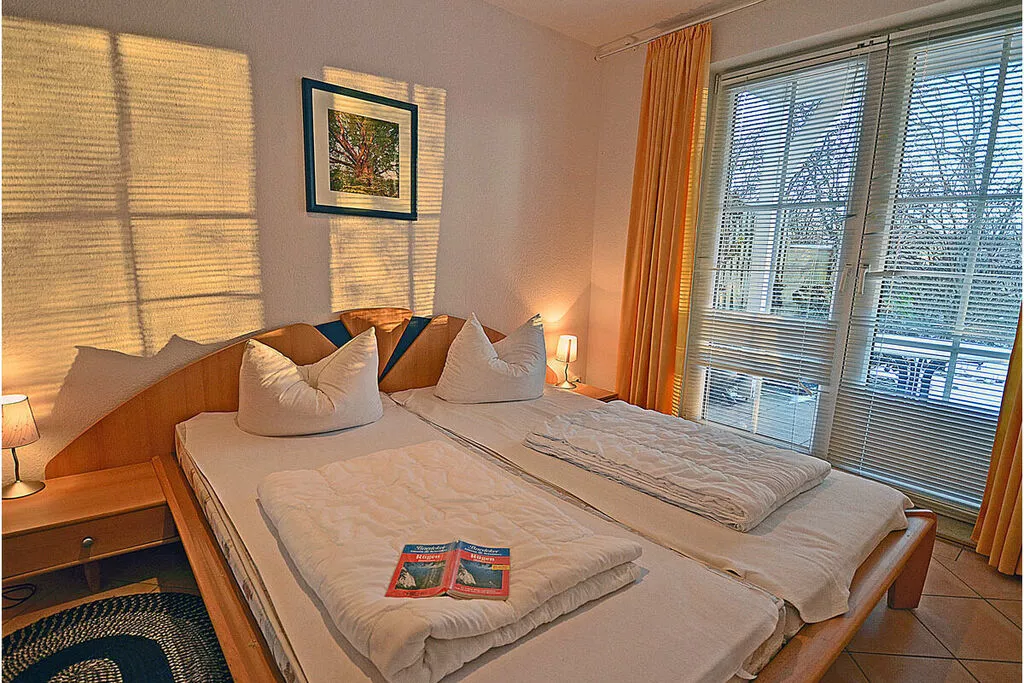 469254-Bedroom
