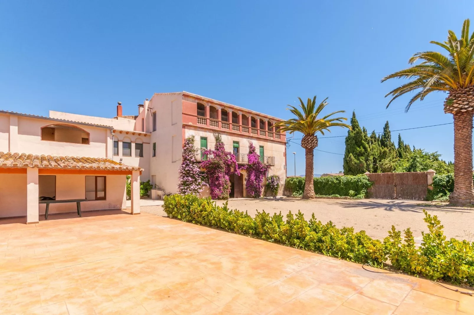 Can Bertu-Exterior summer