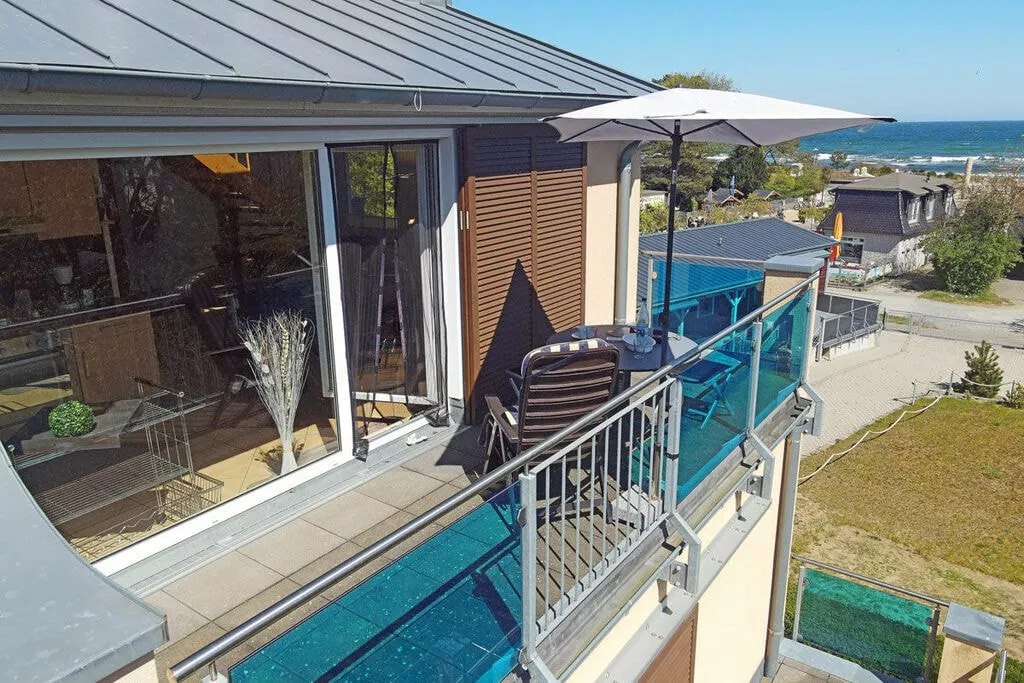 453368-Terrace balcony