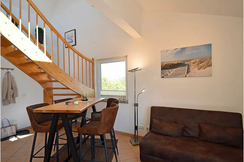 453368-Living room