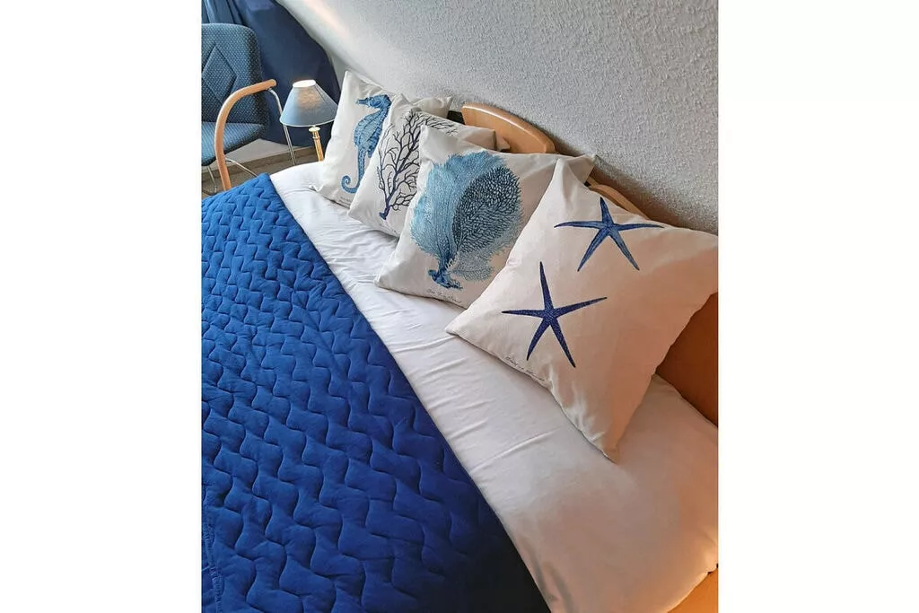 40171-Bedroom