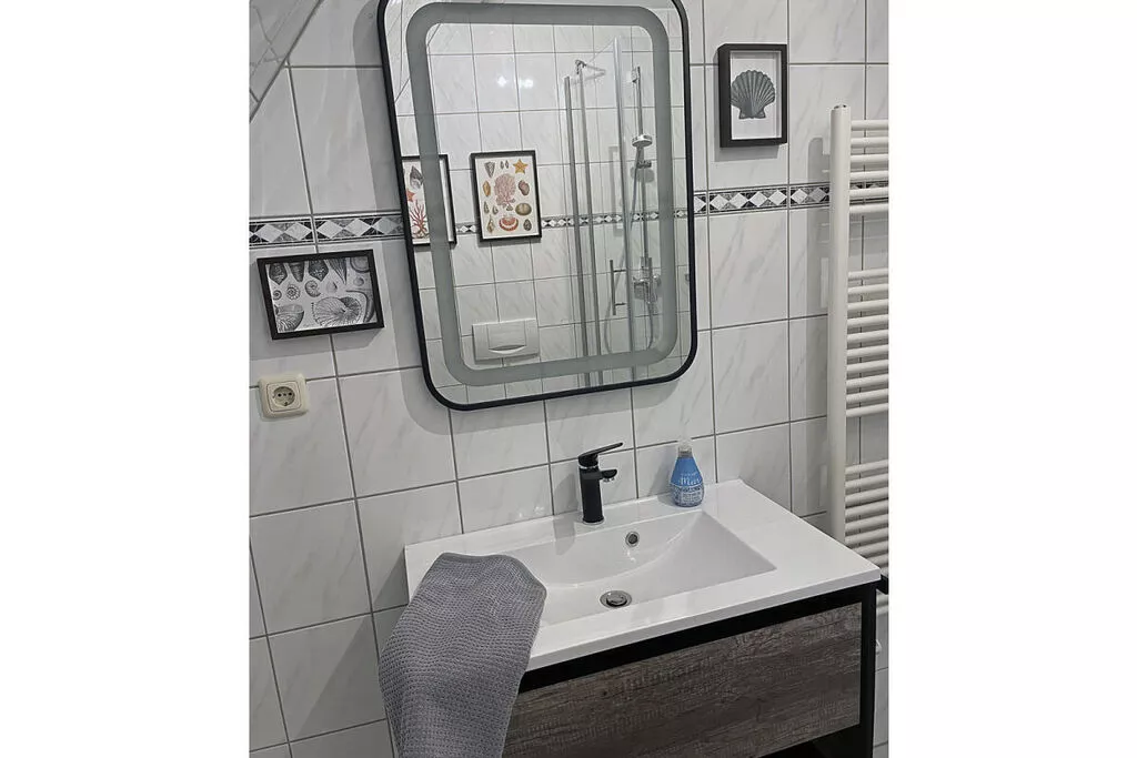 40171-Bathroom