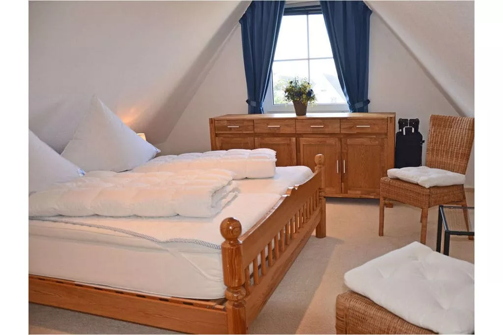 230507-Bedroom