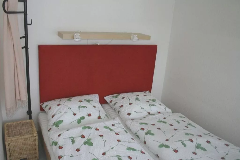 11214-Bedroom
